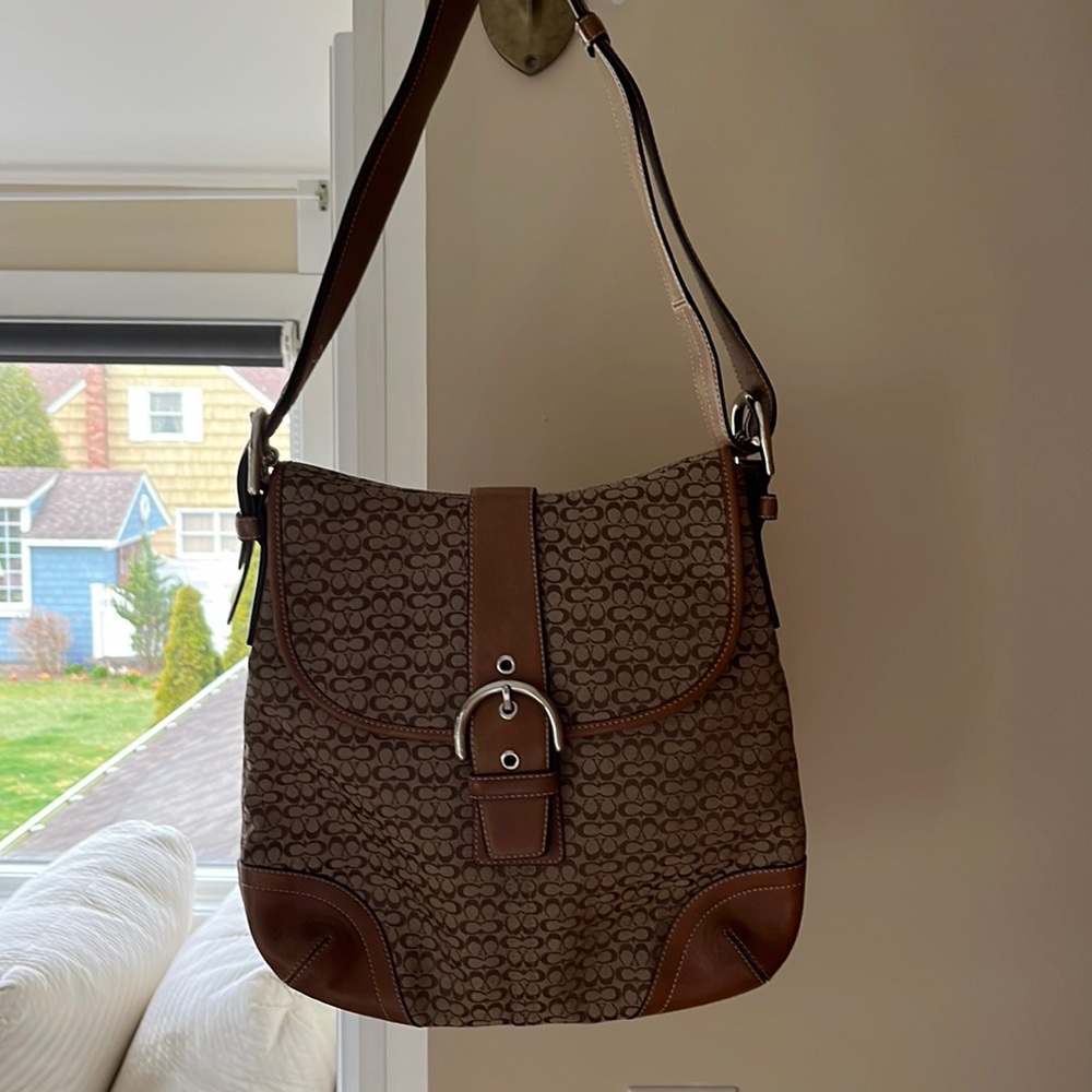 Tan Coach shoulder bag